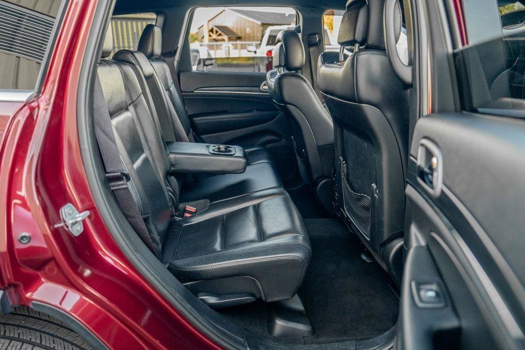 Used 2019 Jeep Grand Cherokee Limited AWD/4WD image 25