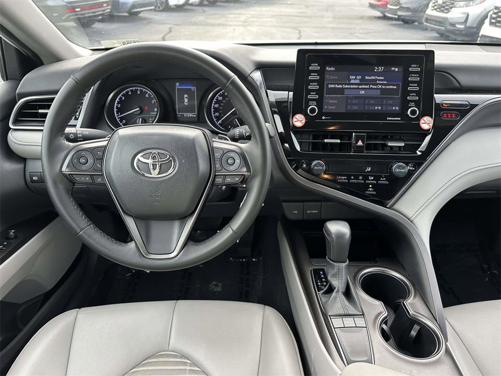Used 2024 Toyota Camry SE image 10