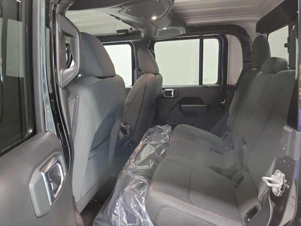 New 2025 Jeep Gladiator Sport AWD/4WD image 8