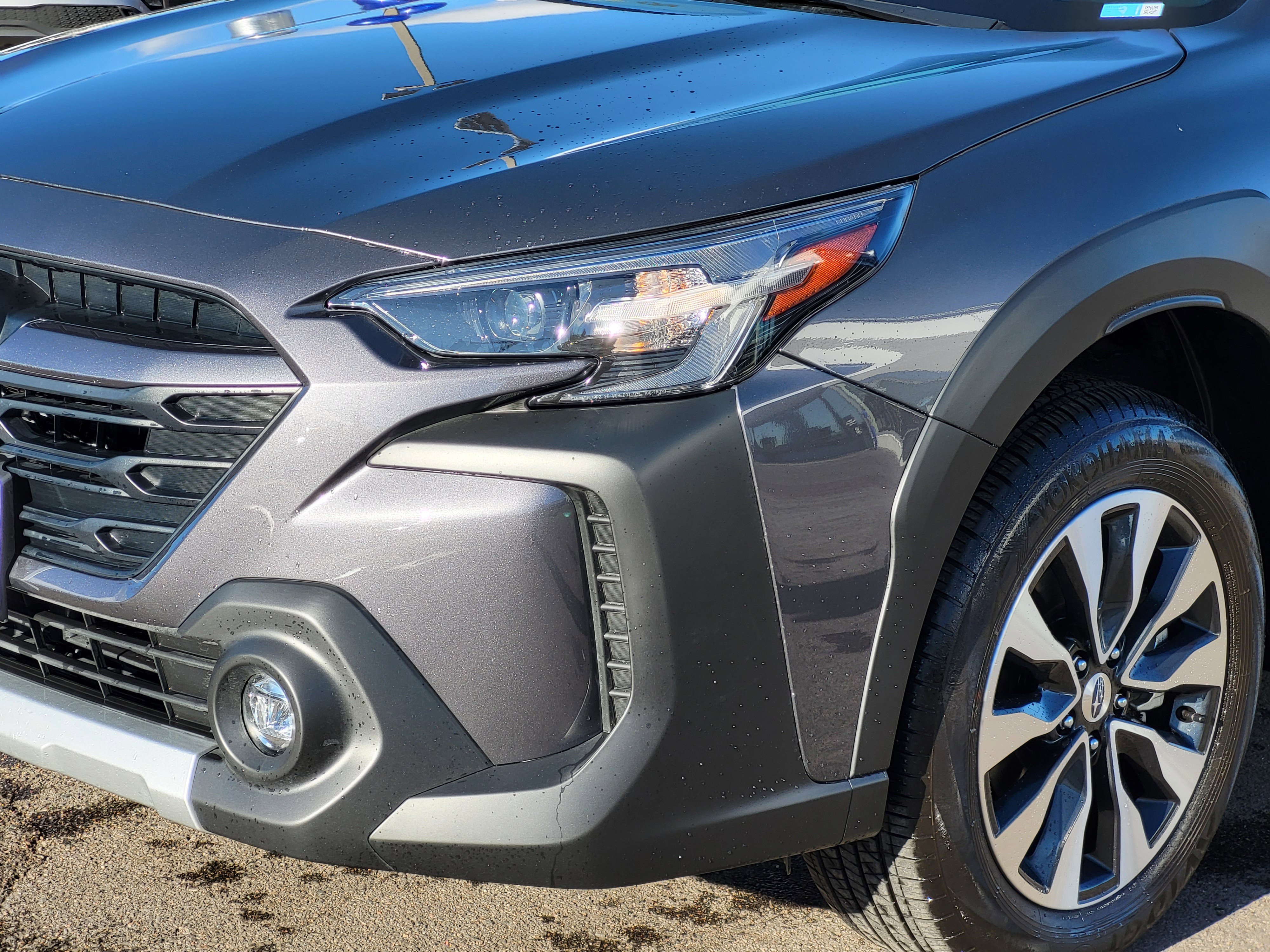 Certified 2025 Subaru Outback Limited image 8