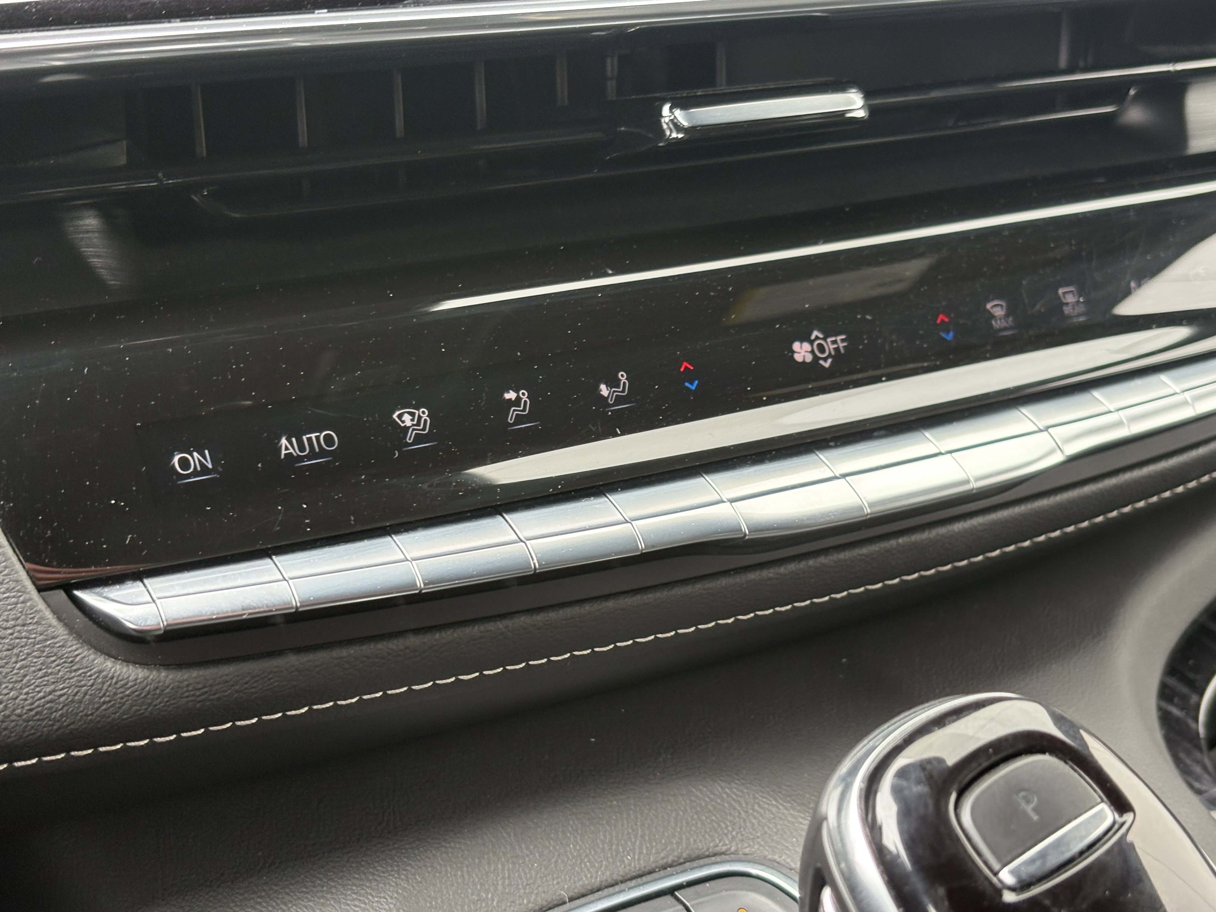 Used 2021 Cadillac Escalade Sport AWD/4WD image 26