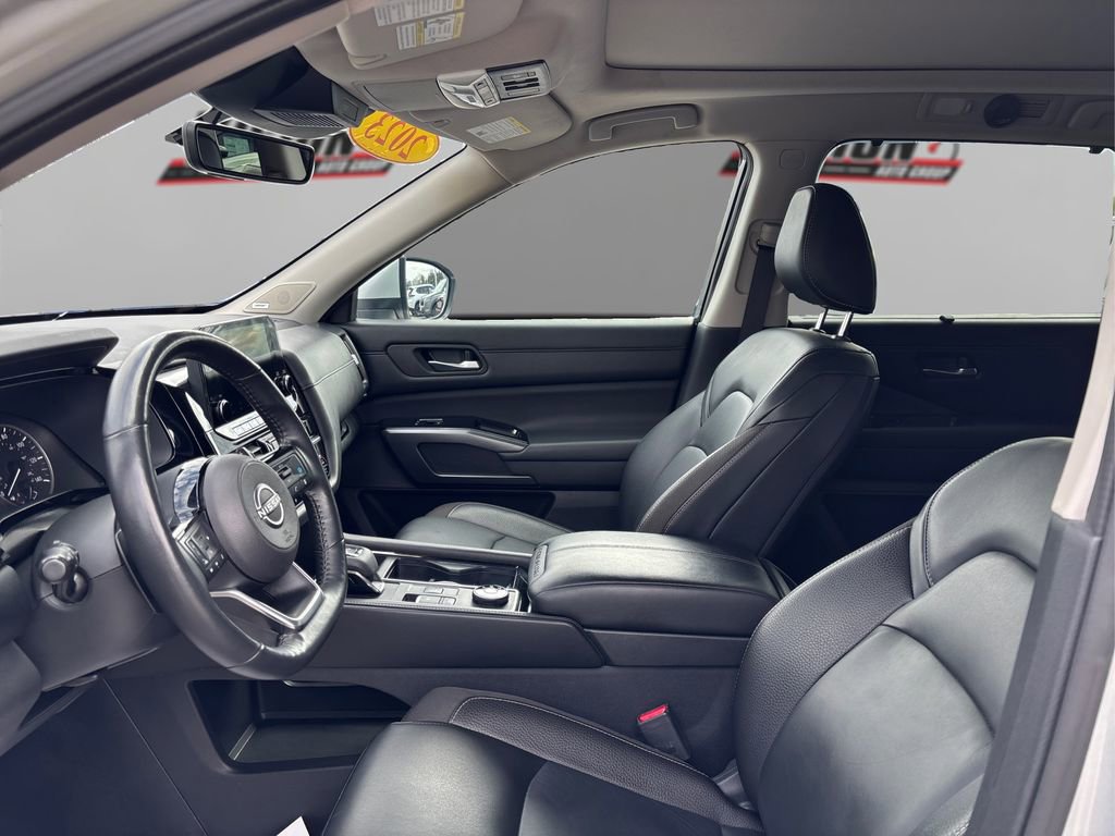 Used 2023 Nissan Pathfinder SL w/ SL Premium Package image 9