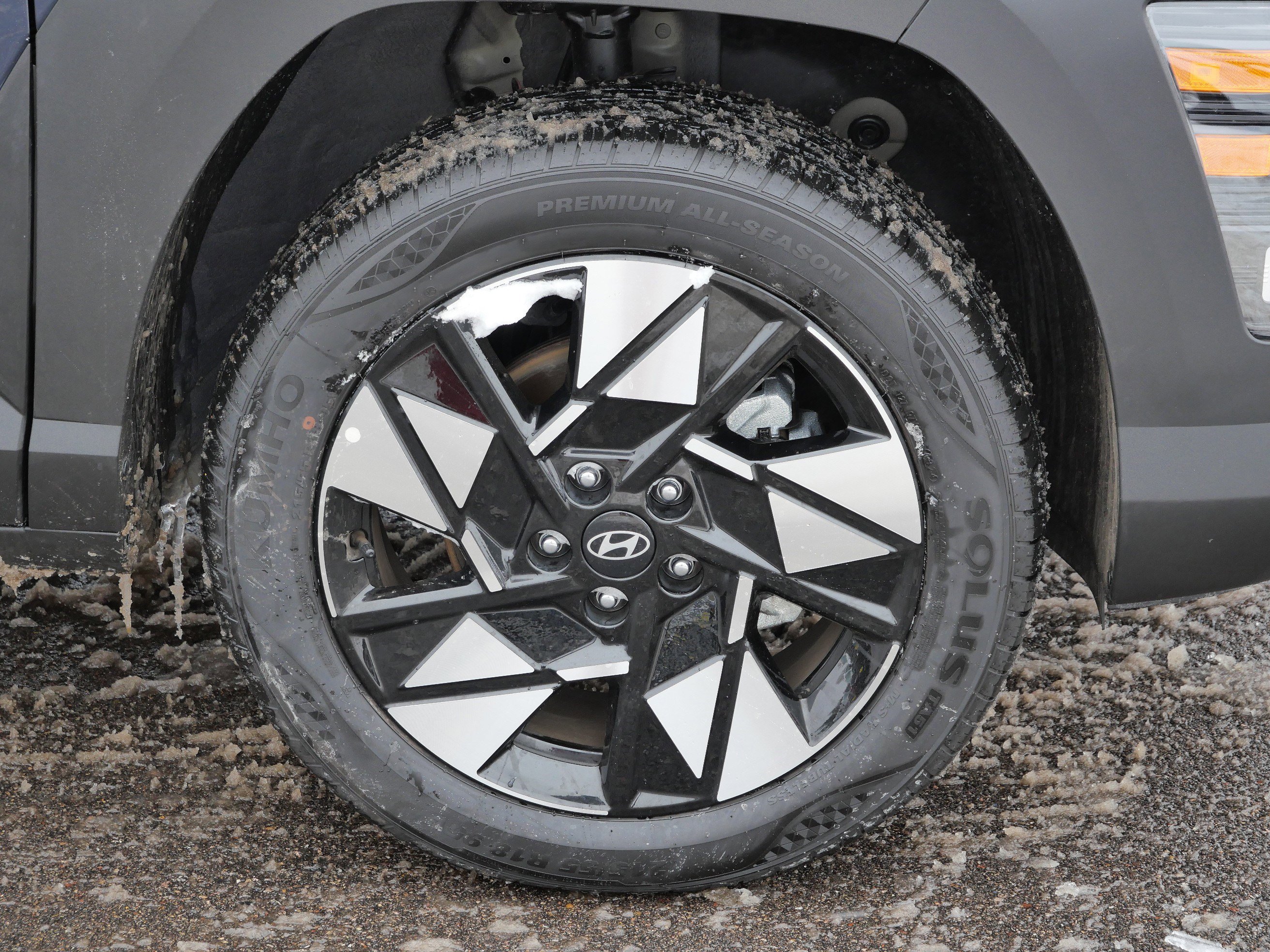 Certified 2025 Hyundai Kona SEL image 15