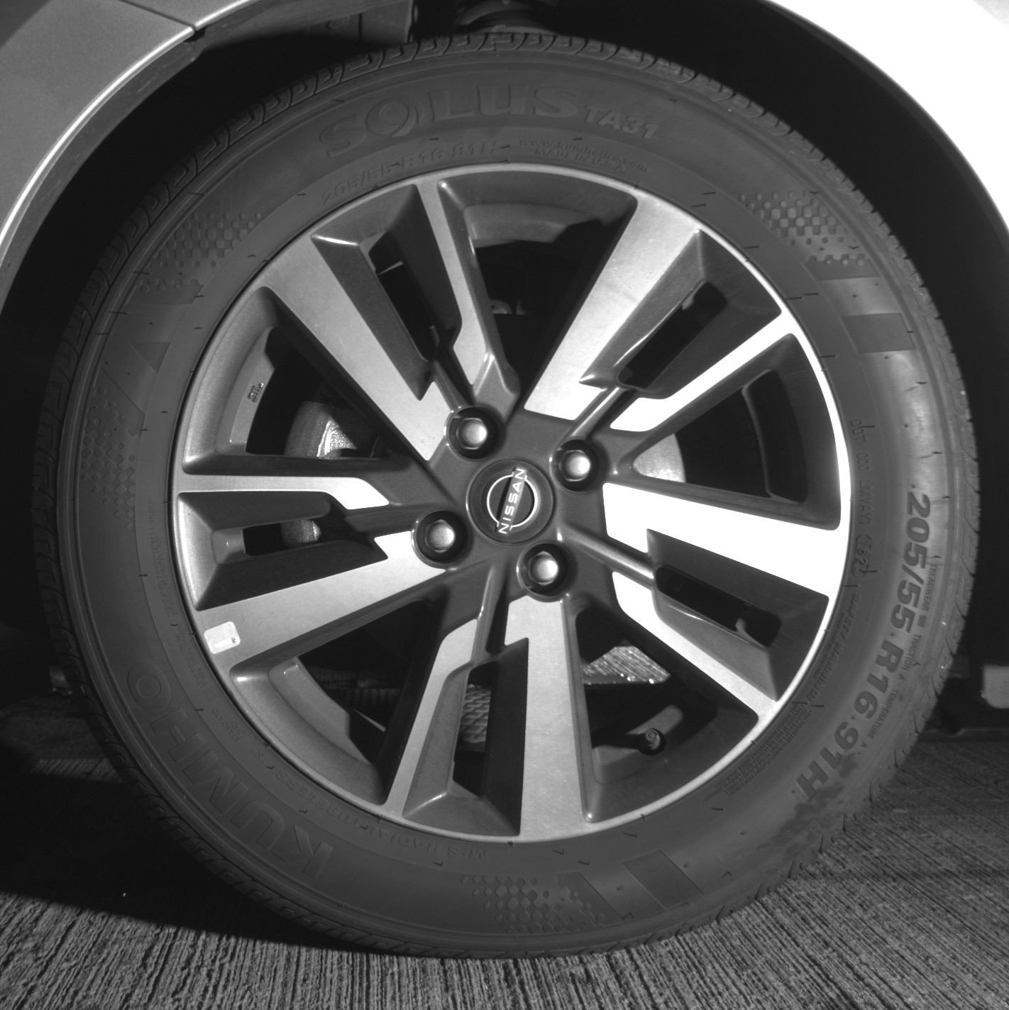 Used 2025 Nissan Versa SV image 12