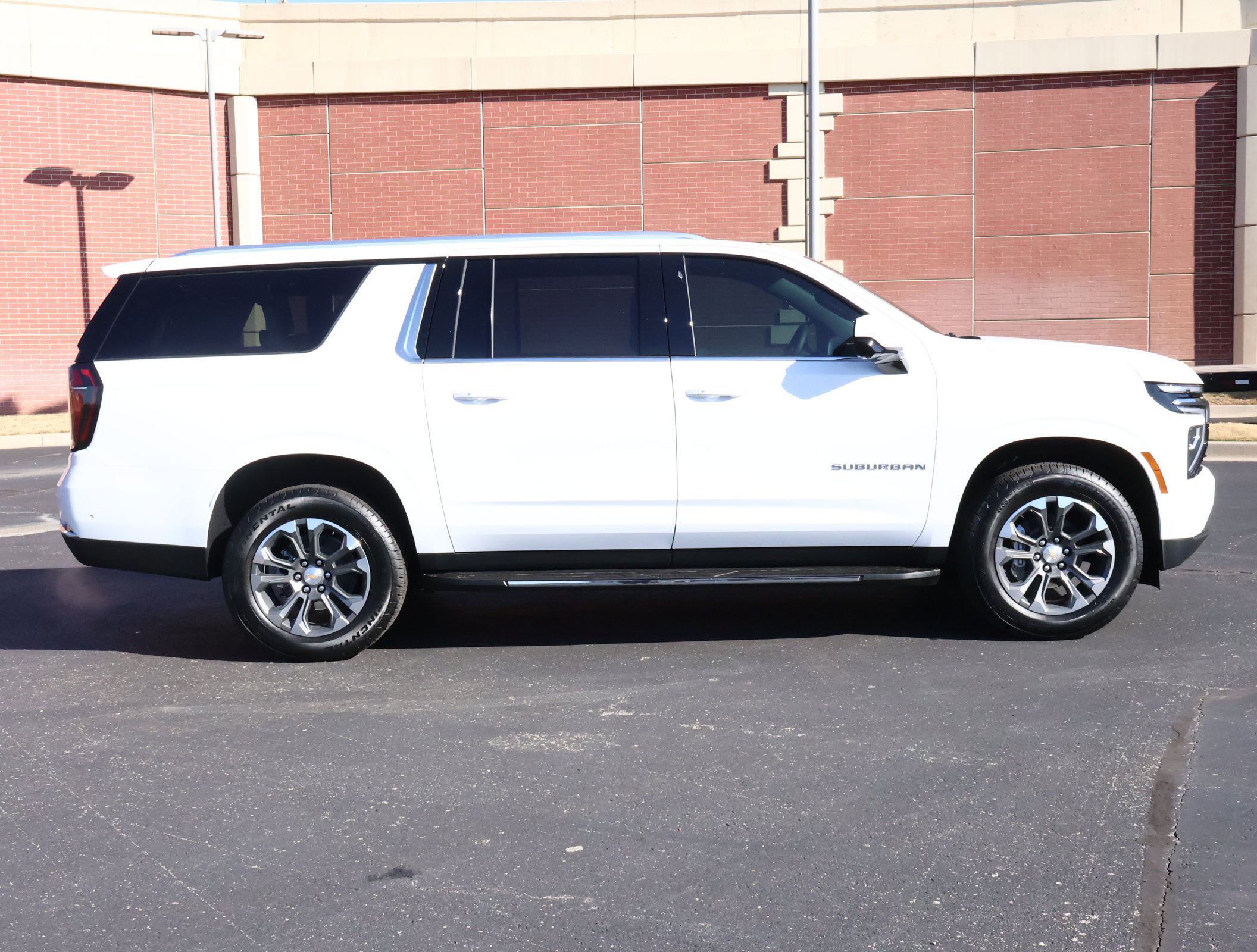 New 2026 Chevrolet Suburban LS image 28