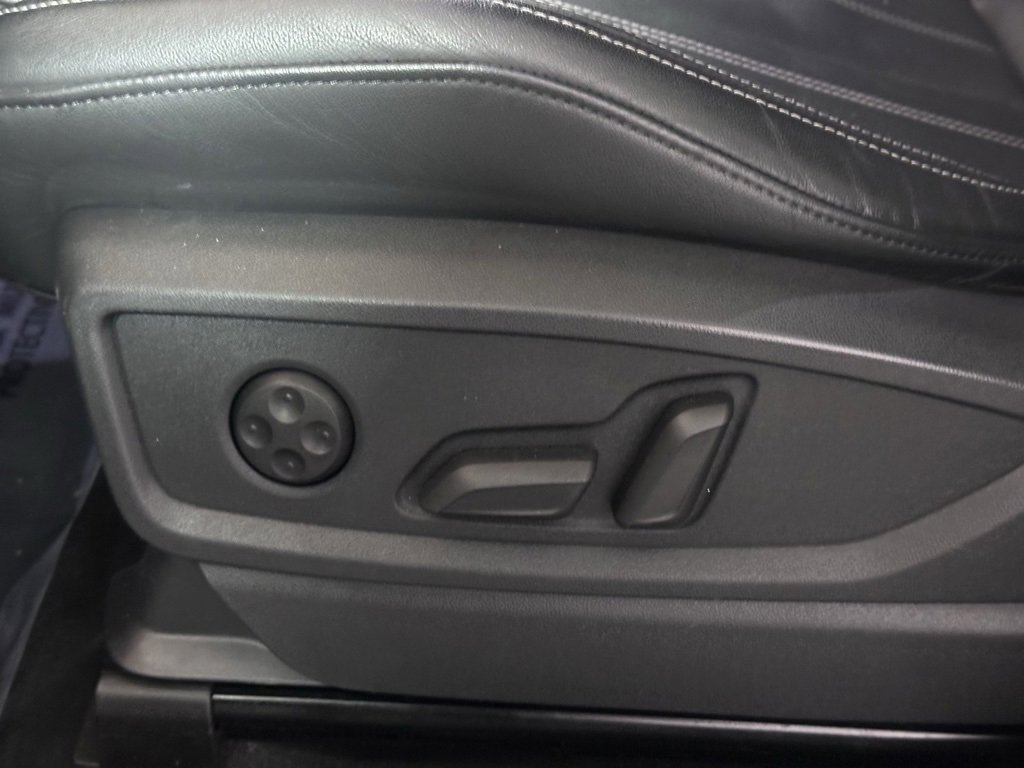 Used 2021 Audi Q5 e Prestige w/ Prestige Package image 16