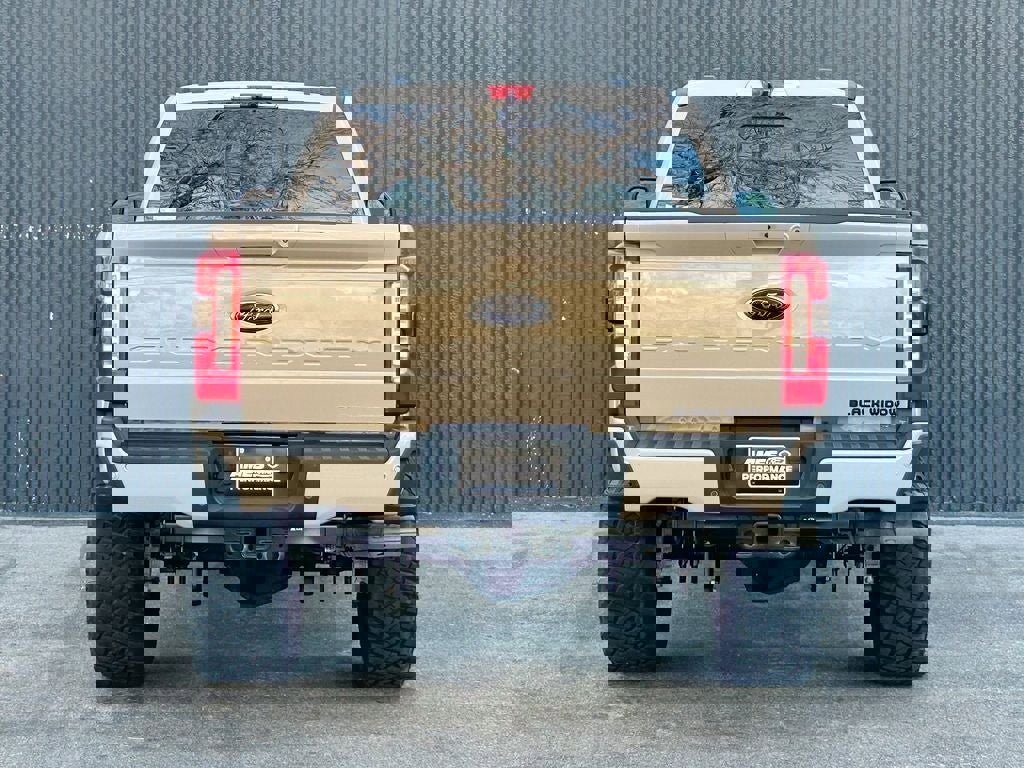 New 2026 Ford F250 Lariat w/ Black Appearance Package image 5