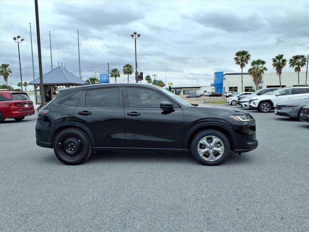 Used 2025 Honda HR-V LX image 9