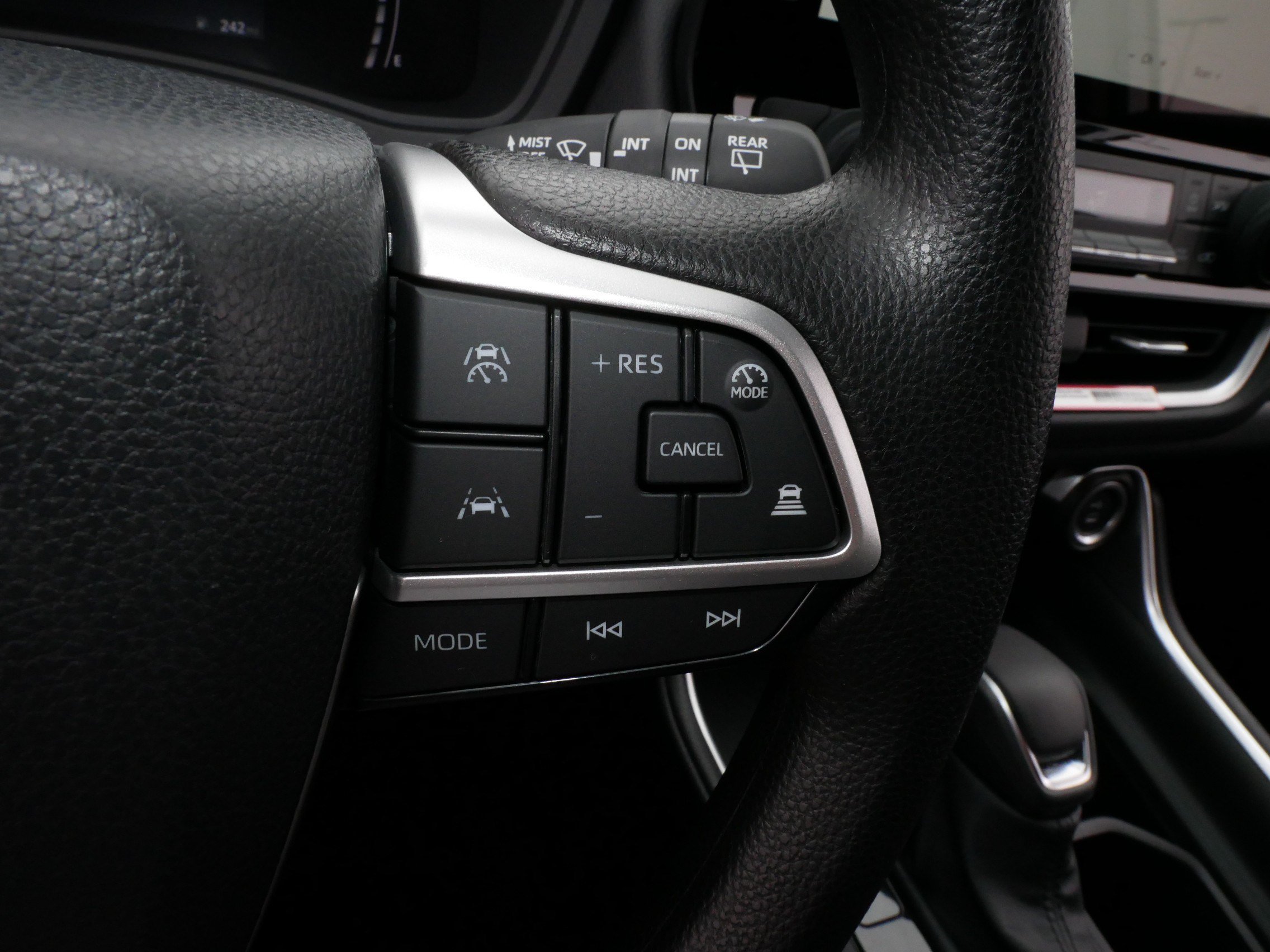 Certified 2026 Toyota Grand Highlander AWD Hybrid image 27