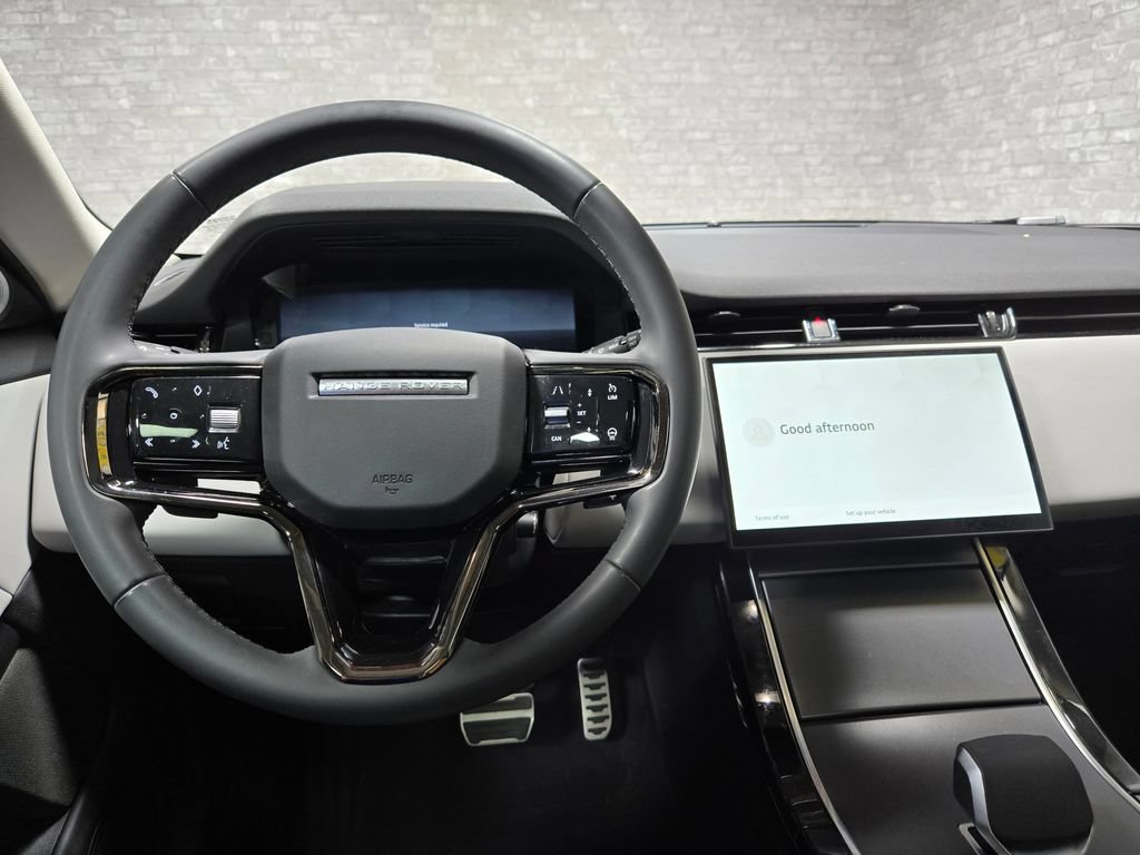 Used 2025 Land Rover Range Rover Evoque Dynamic SE AWD/4WD image 17