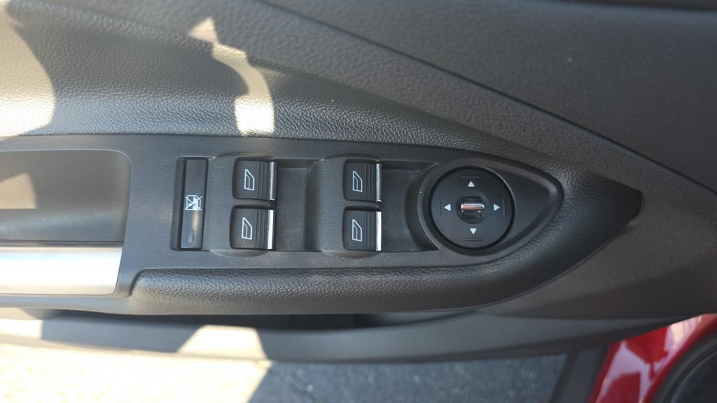 Used 2016 Ford Escape Titanium FWD image 12