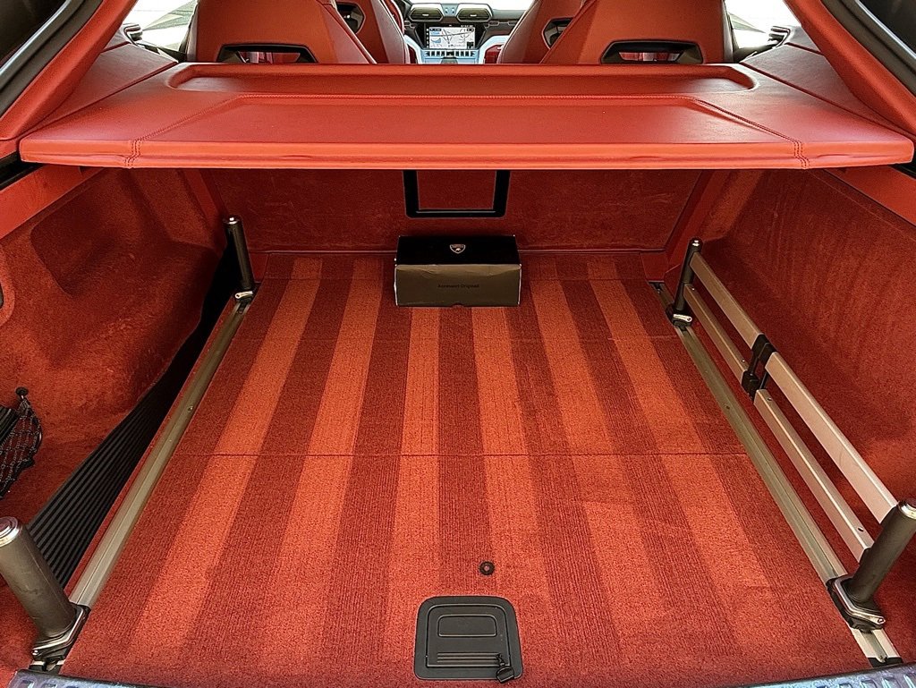 Used 2022 Lamborghini Urus image 24