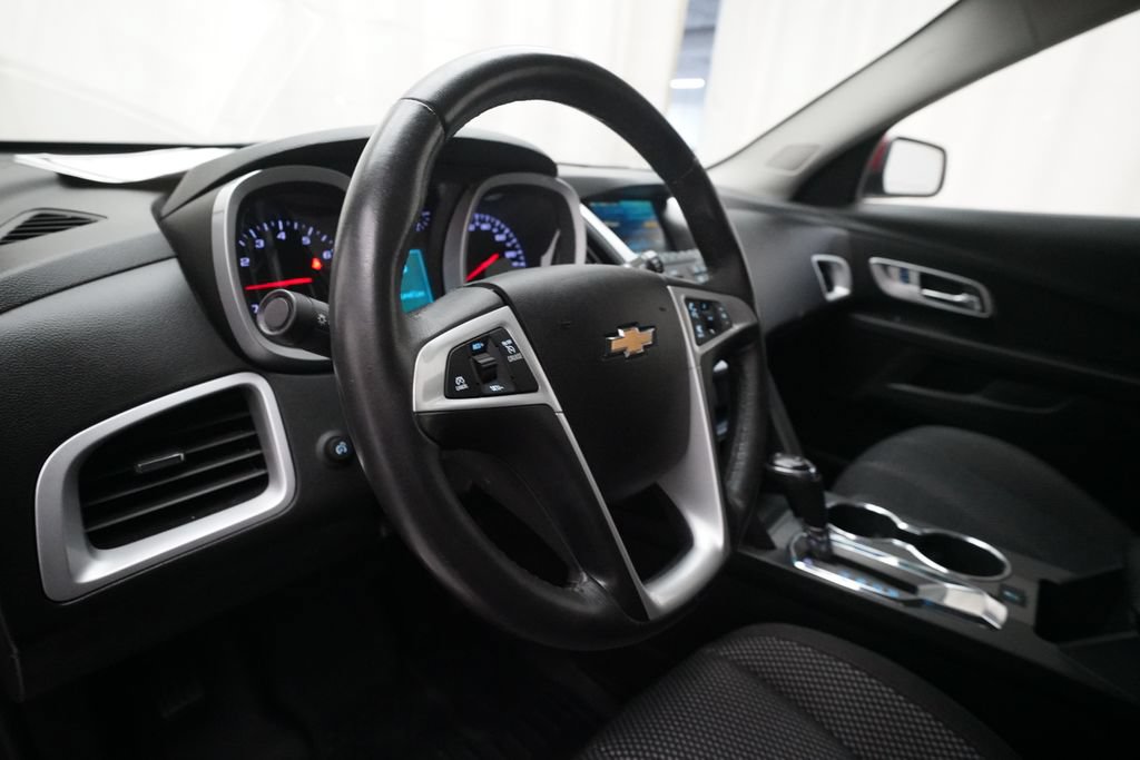 Used 2017 Chevrolet Equinox LT w/ Convenience Package FWD image 8