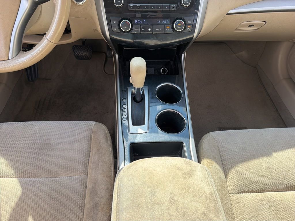 Used 2013 Nissan Altima 2.5 SV FWD image 26