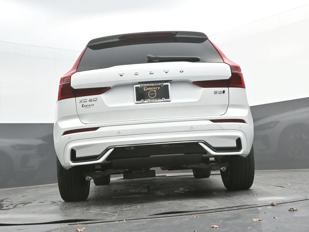 New 2026 Volvo XC60 B5 Plus w/ Protection Package Premier AWD/4WD image 33