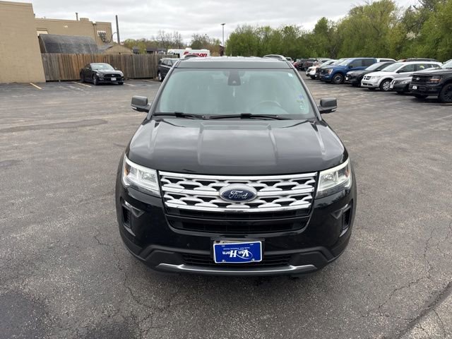 Used 2019 Ford Explorer XLT w/ Equipment Group 202A AWD/4WD image 1