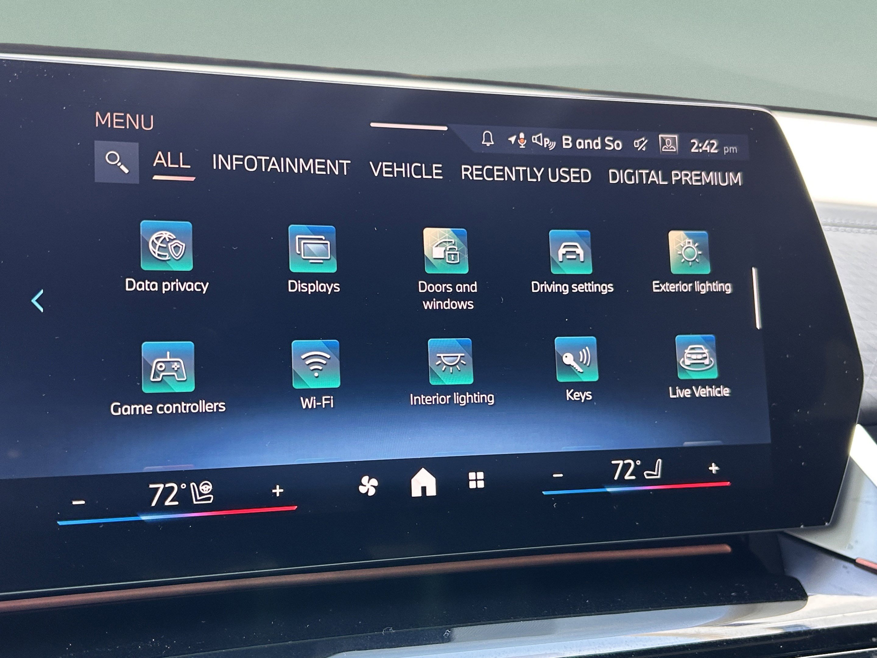Used 2026 BMW X2 xDrive28i w/ Convenience Package AWD/4WD image 16