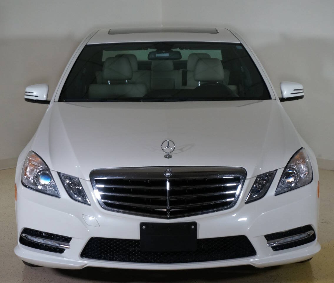 Used 2012 Mercedes-Benz E 350 Sedan image 4
