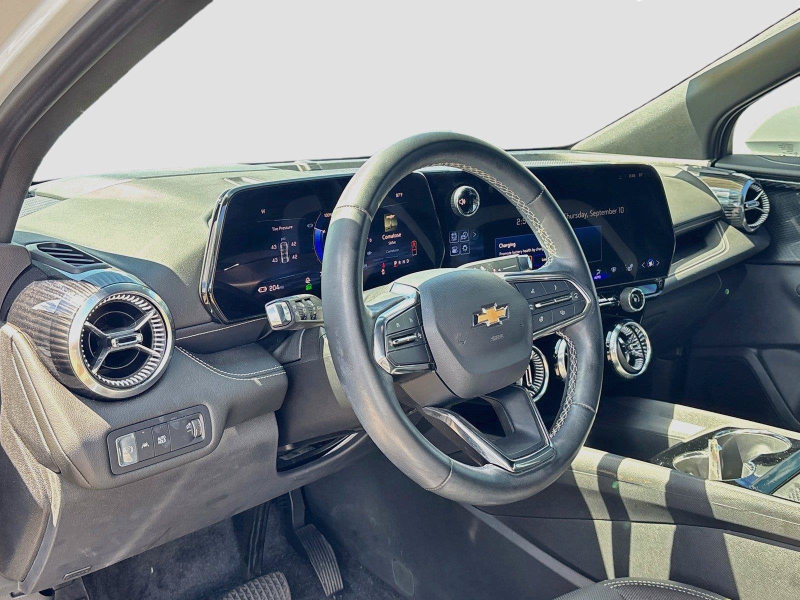 Used 2024 Chevrolet Blazer EV LT AWD/4WD image 9