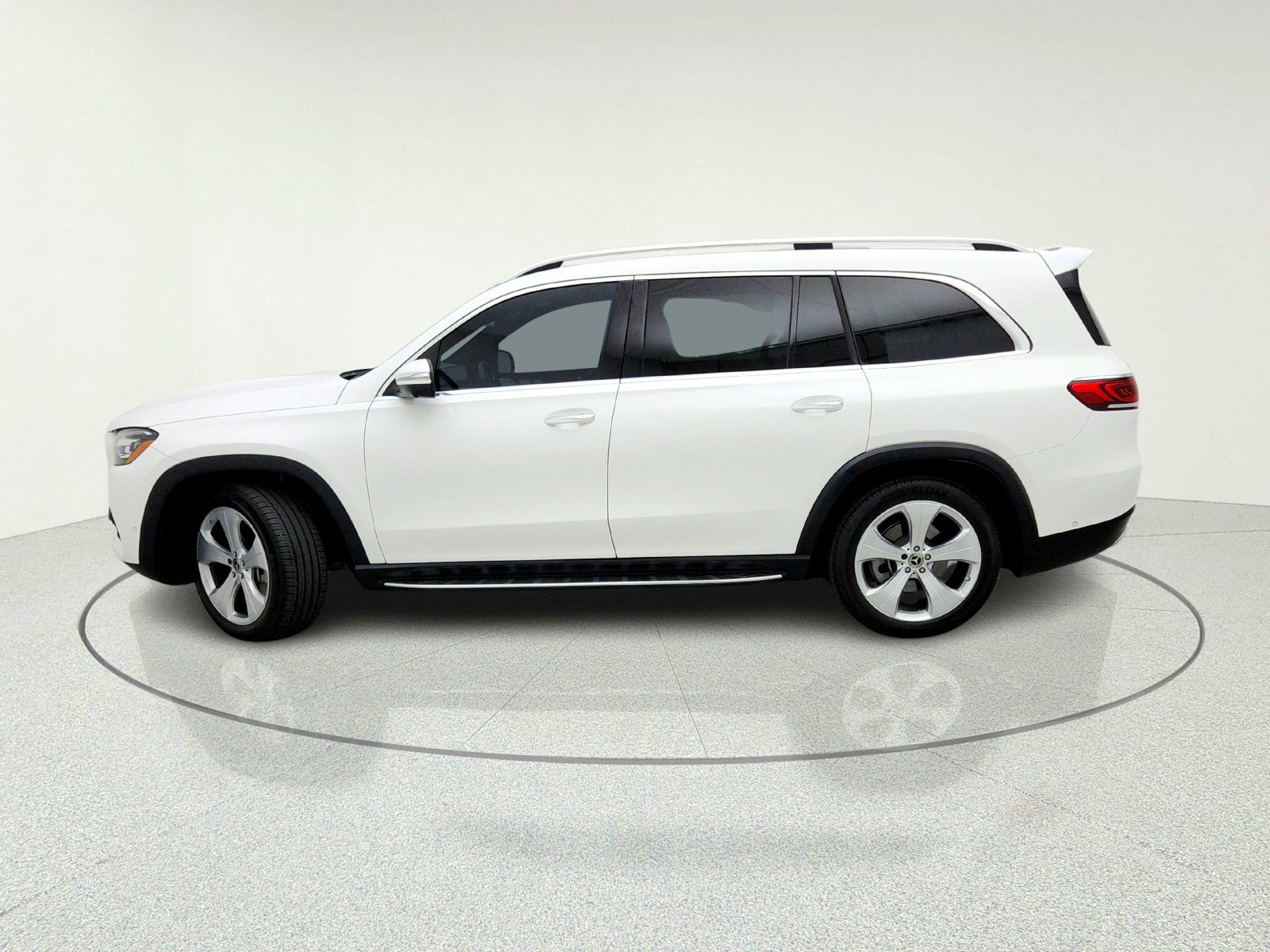 Used 2021 Mercedes-Benz GLS 450 4MATIC image 14