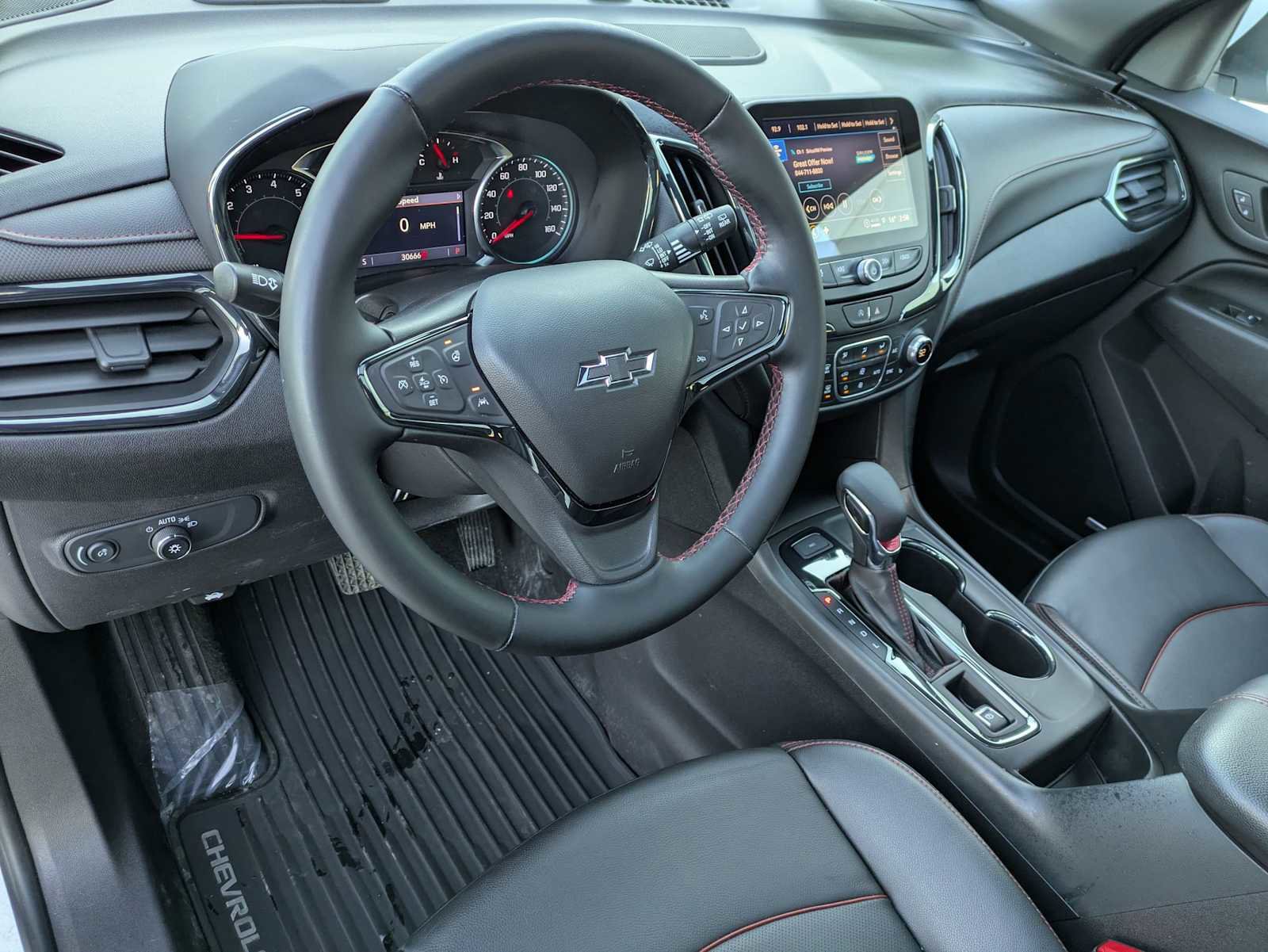 Used 2024 Chevrolet Equinox RS w/ RS Leather Package image 2