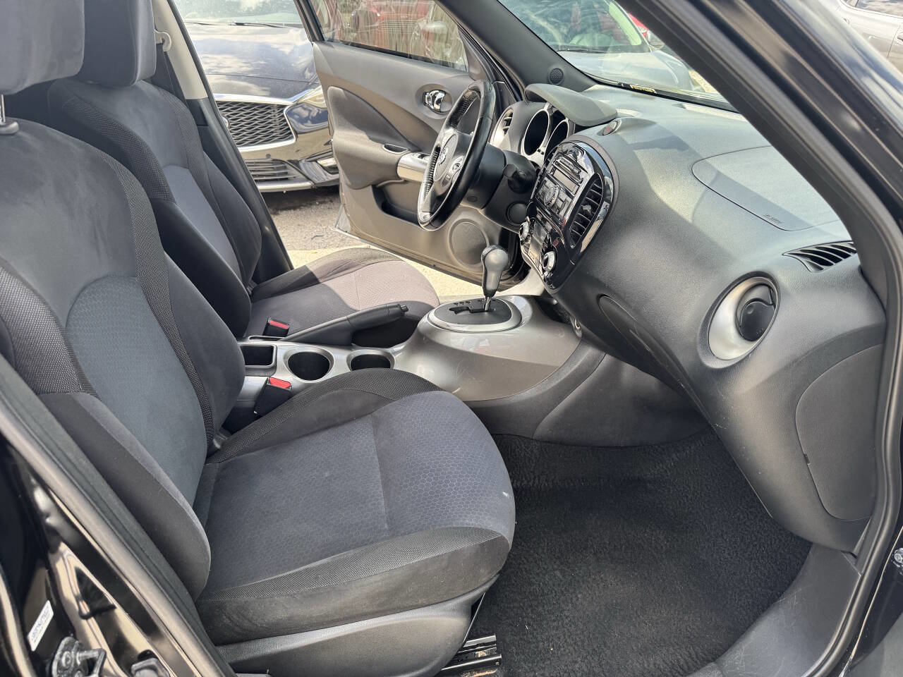 Used 2014 Nissan Juke SV FWD image 18