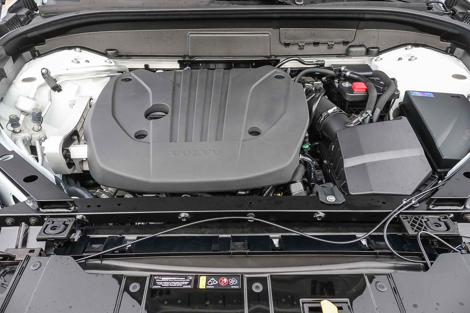 New 2026 Volvo XC60 B5 Plus w/ Climate Package PRO image 41