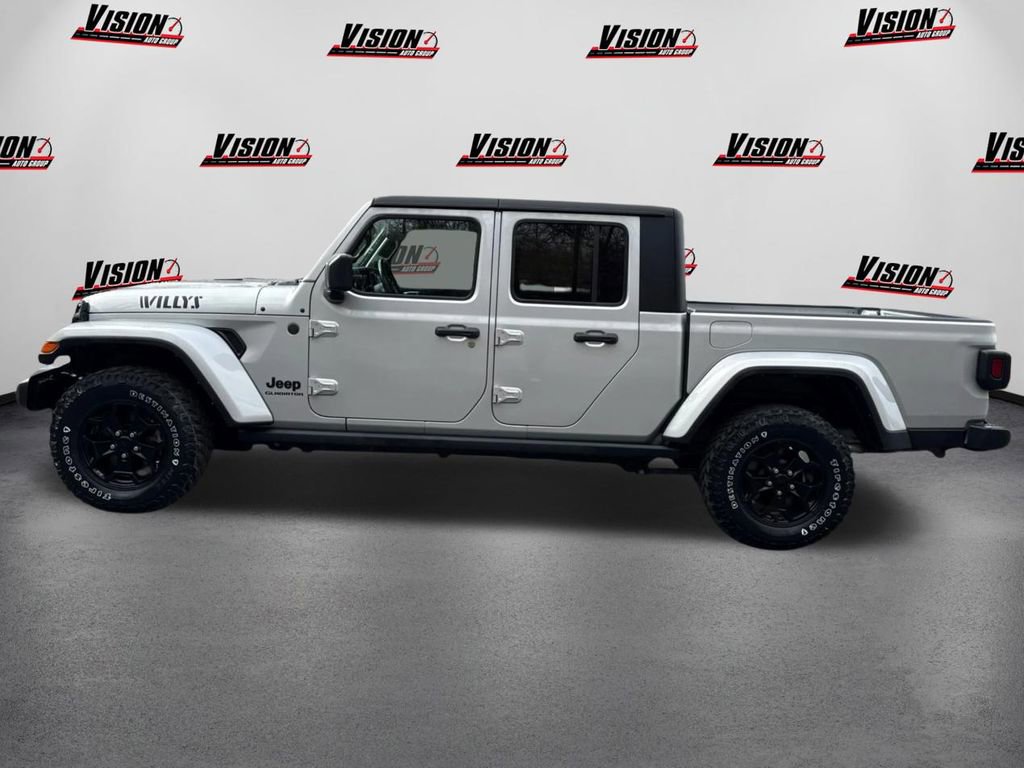 Used 2022 Jeep Gladiator Willys image 8