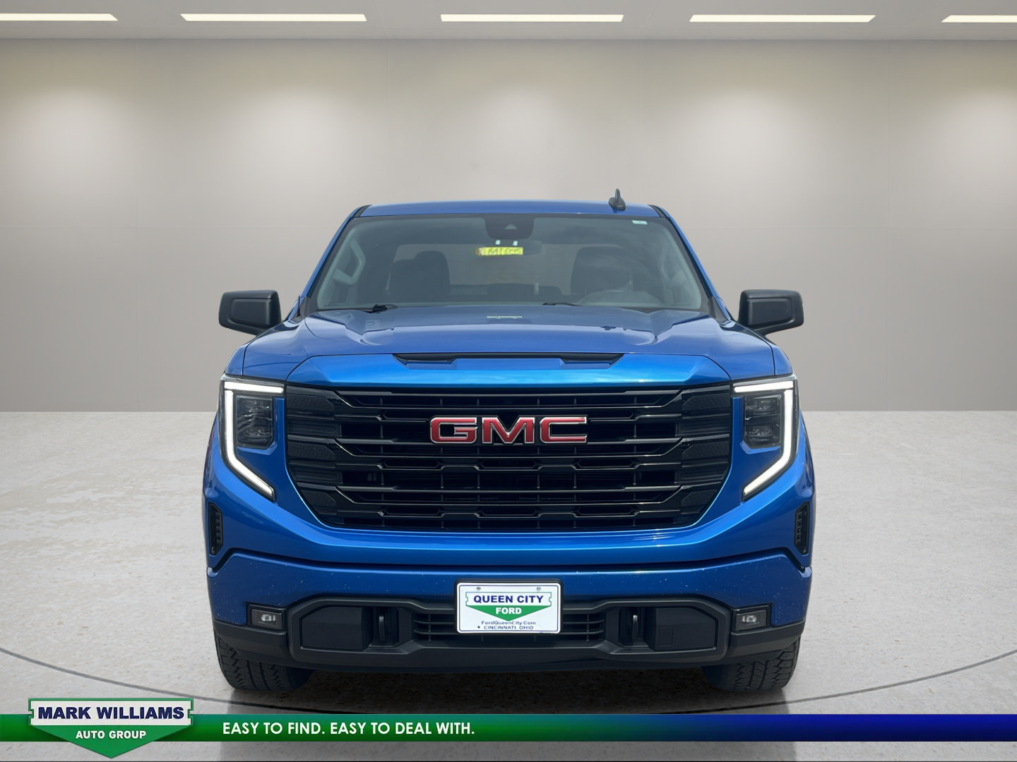 Used 2023 GMC Sierra 1500 Elevation AWD/4WD image 3