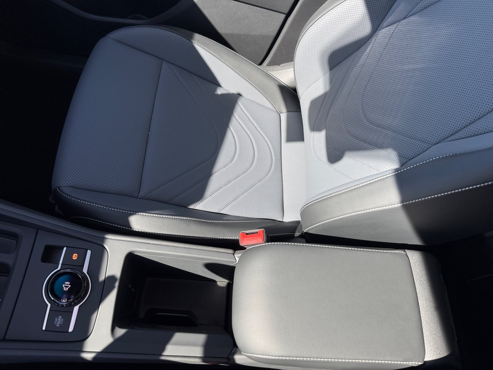 New 2026 Volkswagen Tiguan SE AWD/4WD image 14