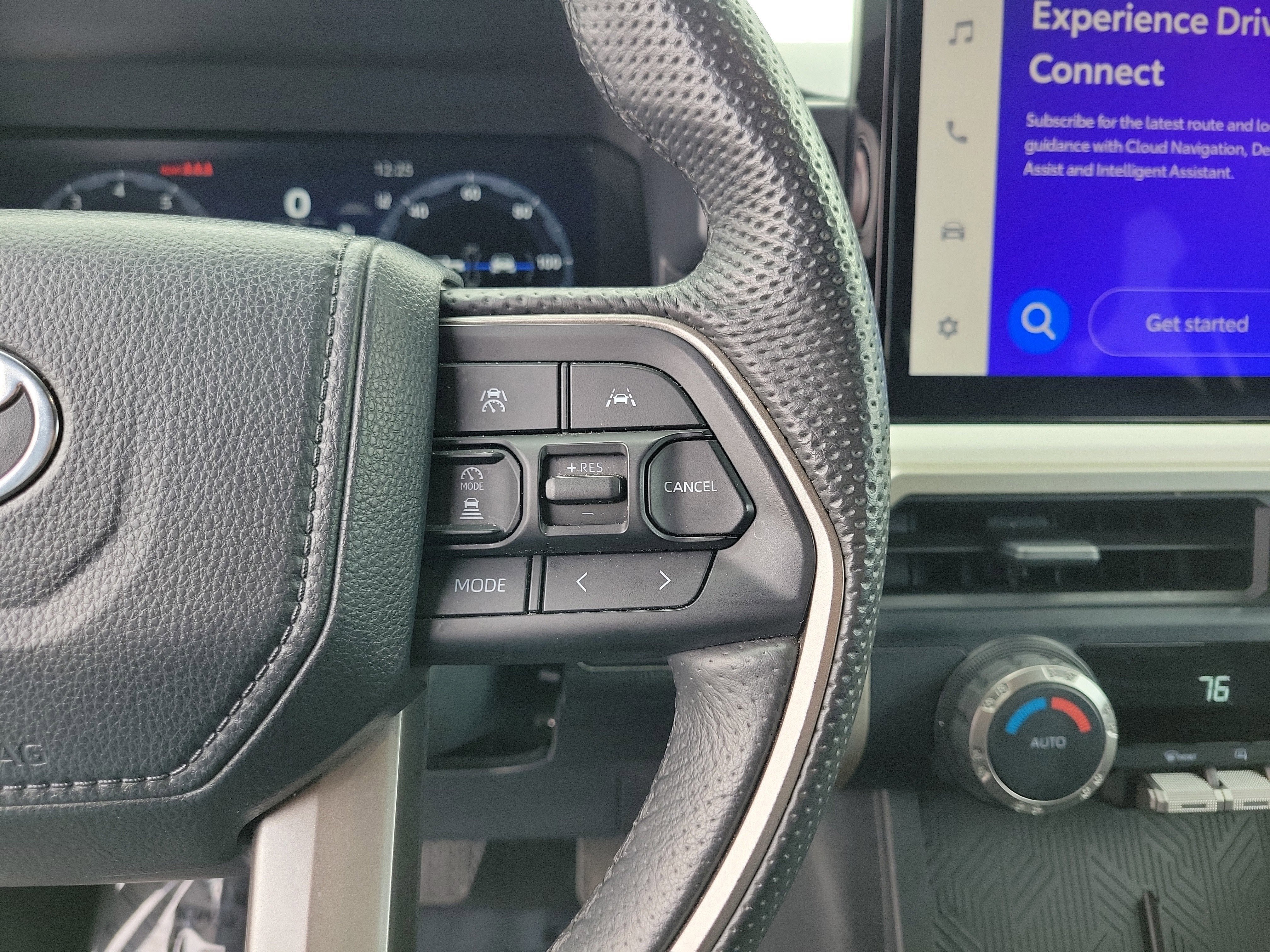 Used 2024 Toyota Tacoma TRD Off-Road image 23