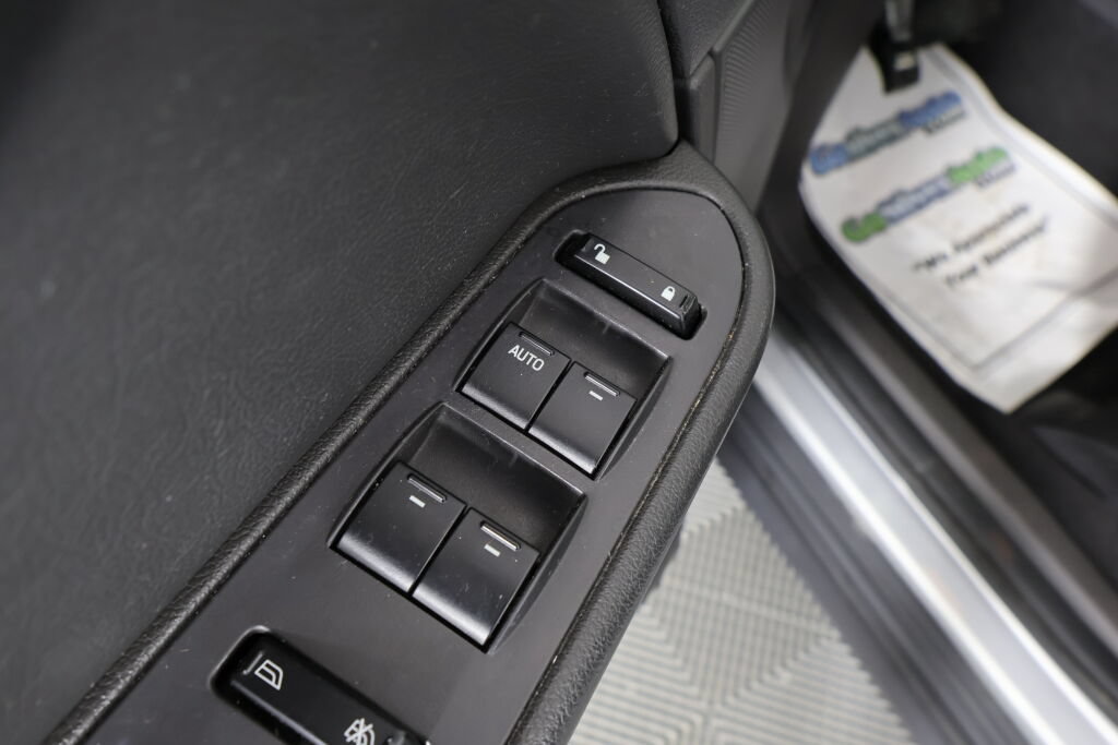 Used 2005 Ford Five Hundred Limited AWD/4WD image 31