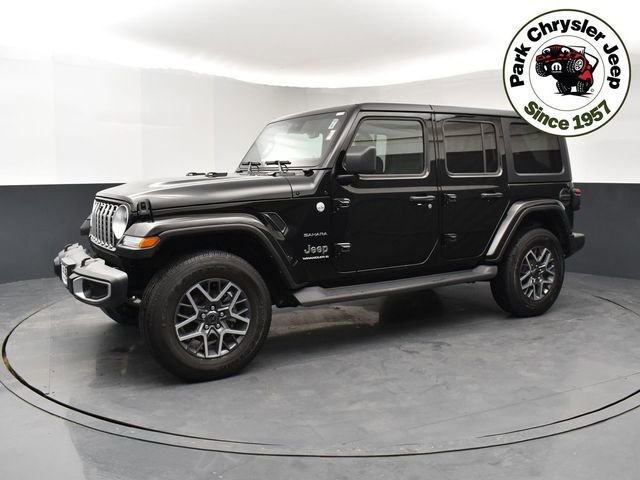 Used 2024 Jeep Wrangler Sahara w/ Technology Group AWD/4WD image 3