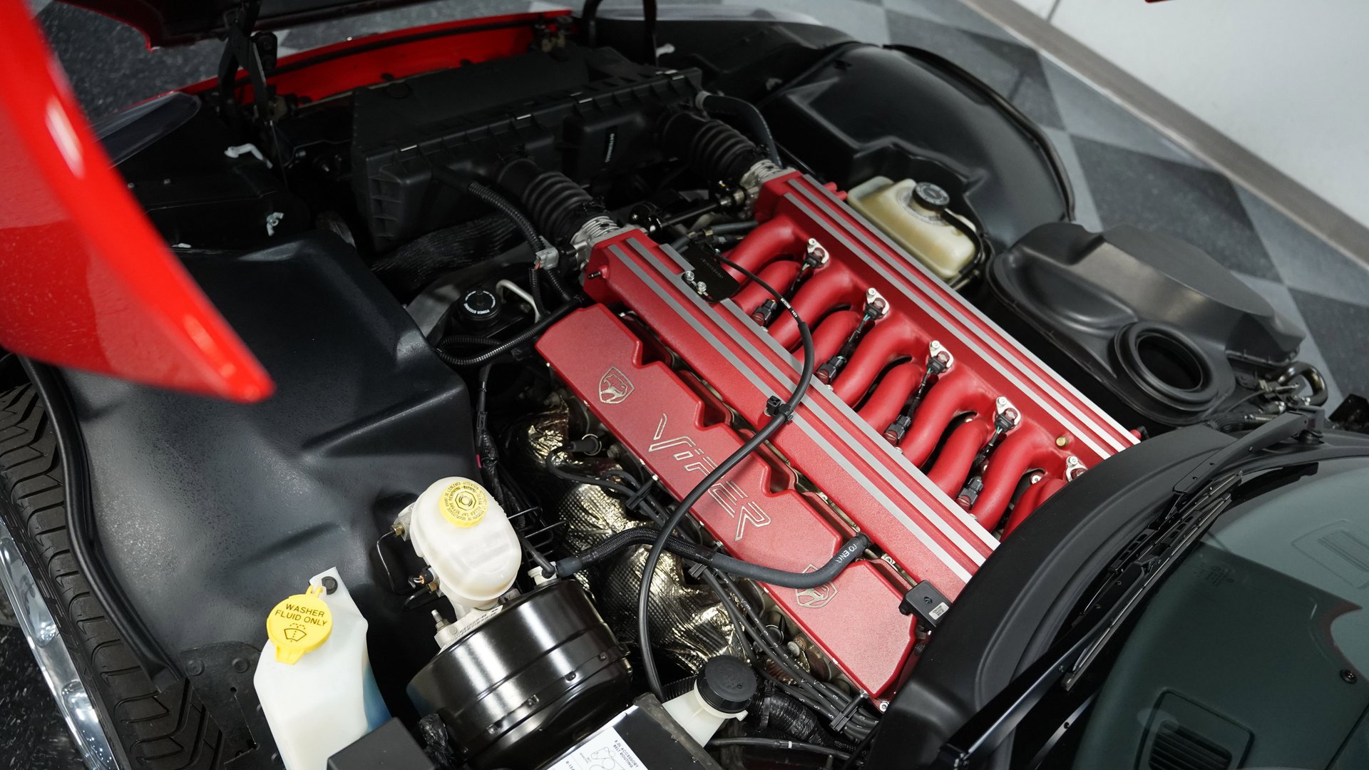 Used 2001 Dodge Viper GTS image 26