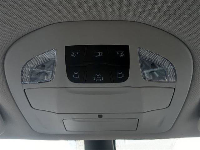 Certified 2024 Chrysler Pacifica Touring-L image 25