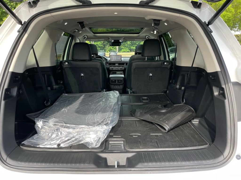 Certified 2025 Honda Pilot Touring image 42