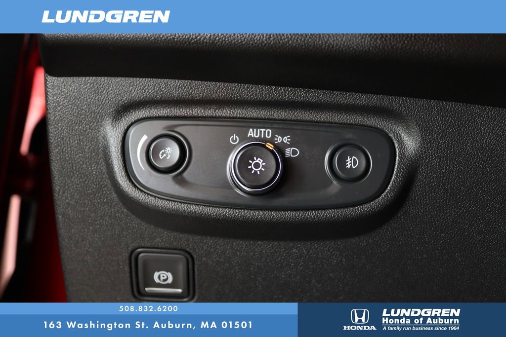 Used 2024 GMC Terrain AT4 w/ LPO, Floor Liner Package image 31