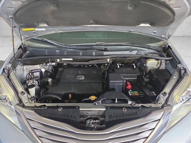 Used 2016 Toyota Sienna XLE w/ XLE Navigation Package AWD/4WD image 22