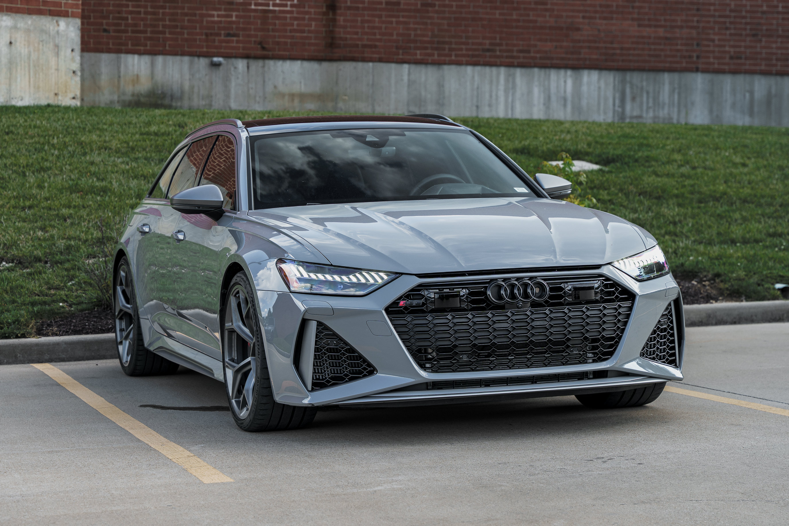 Used 2025 Audi RS 6 performance AWD/4WD image 2