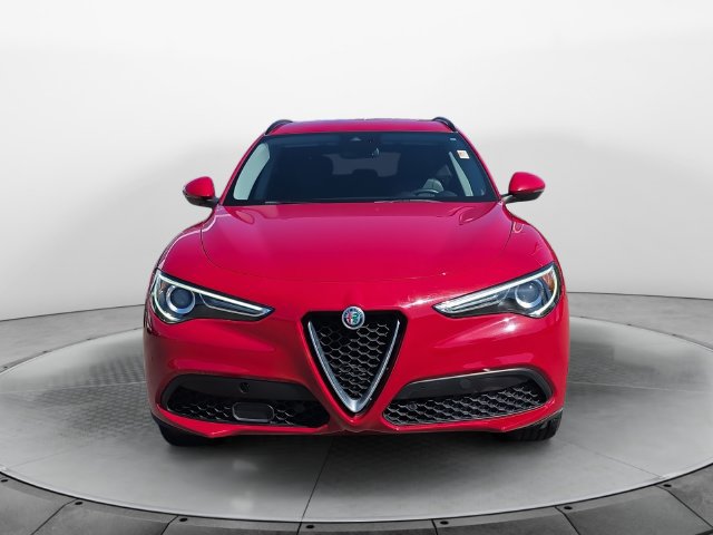 Used 2018 Alfa Romeo Stelvio Sport w/ Quick Order Package 22J Sport AWD/4WD image 8