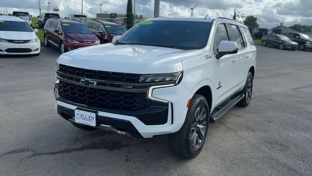 Used 2021 Chevrolet Tahoe Z71 w/ Luxury Package AWD/4WD image 2