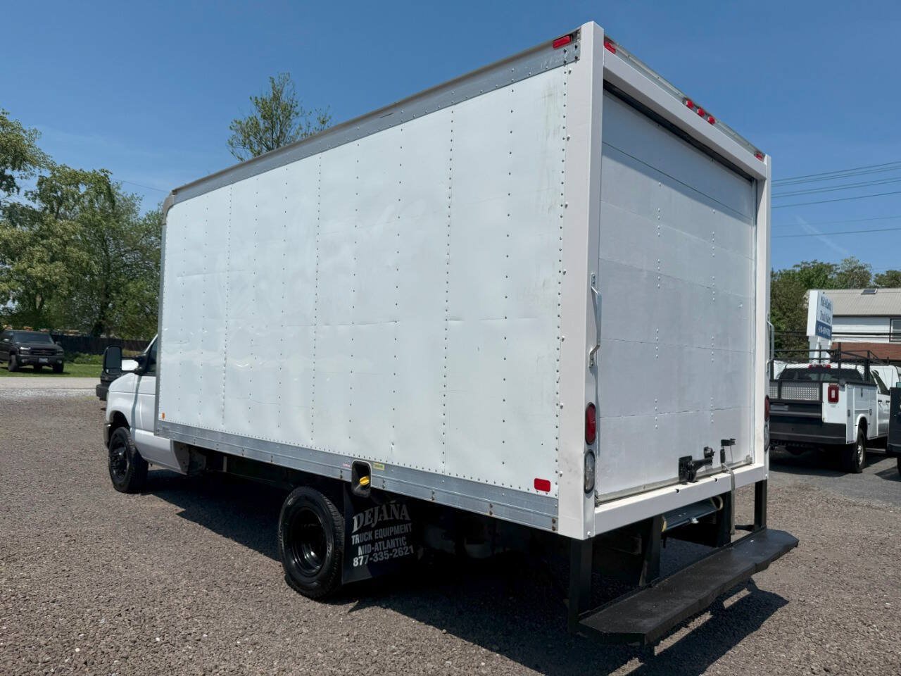 Used 2015 Ford E-350 and Econoline 350 Super Duty w/ Power Windows & Locks Group RWD image 7