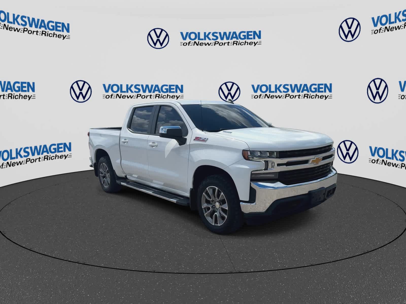 Used 2021 Chevrolet Silverado 1500 LT w/ True North Edition Plus AWD/4WD image 2