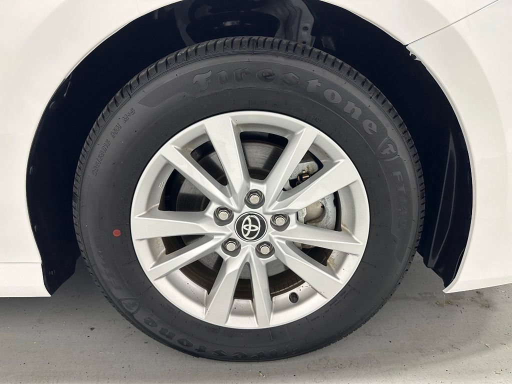 Used 2026 Toyota Camry LE FWD image 62