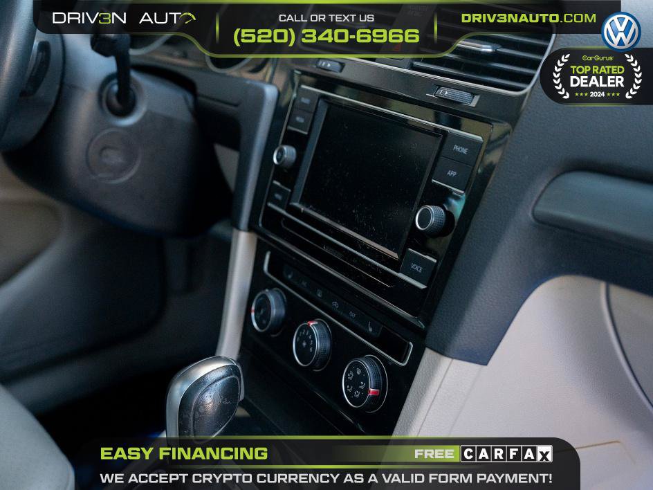 Used 2020 Volkswagen Golf 4-Door FWD image 16