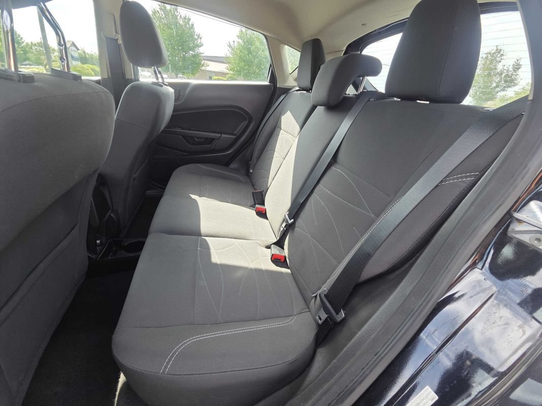 Used 2016 Ford Fiesta SE FWD image 11