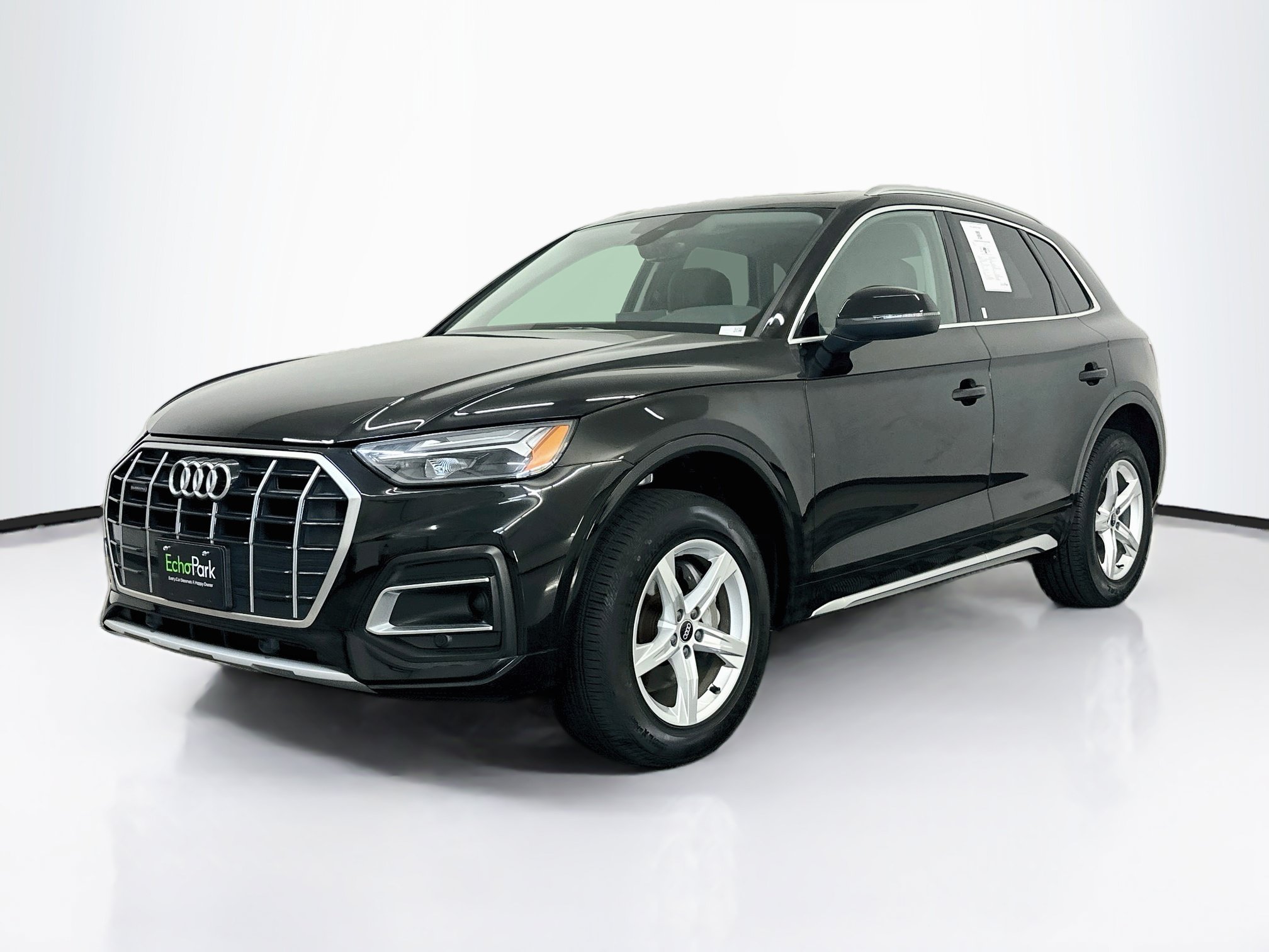 Used 2023 Audi Q5 2.0T Premium w/ Convenience Package AWD/4WD image 3