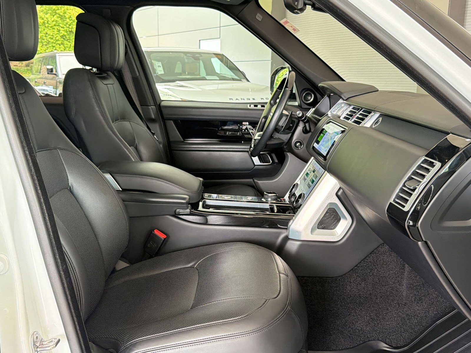 Used 2020 Land Rover Range Rover HSE AWD/4WD image 31