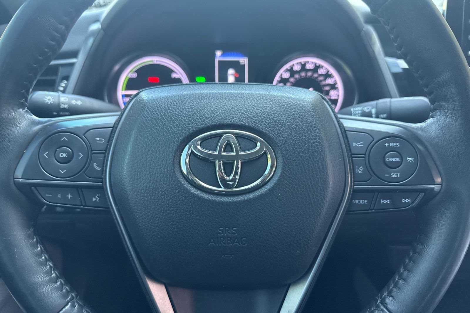 Used 2021 Toyota Camry SE w/ Cold Weather Package FWD image 35