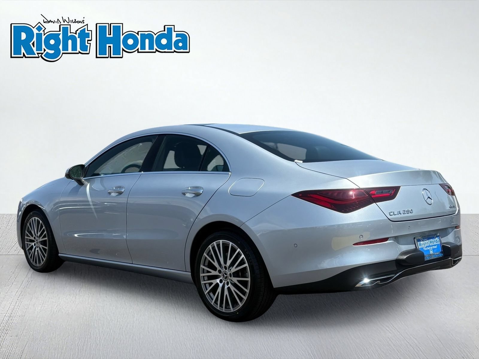 Used 2025 Mercedes-Benz CLA 250 4MATIC image 4
